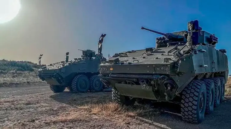 Conflicto en la Industria de Defensa Española: Espionaje y Retrasos en Proyectos Clave