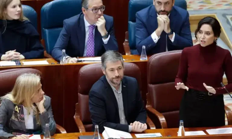Controversia en Madrid: Filtraciones y Acoso en el Centro del Debate Político
