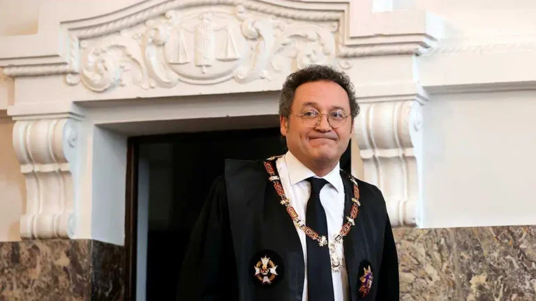 Controversia en el Tribunal Supremo: La Inhabilitación del Fiscal General y sus Implicaciones