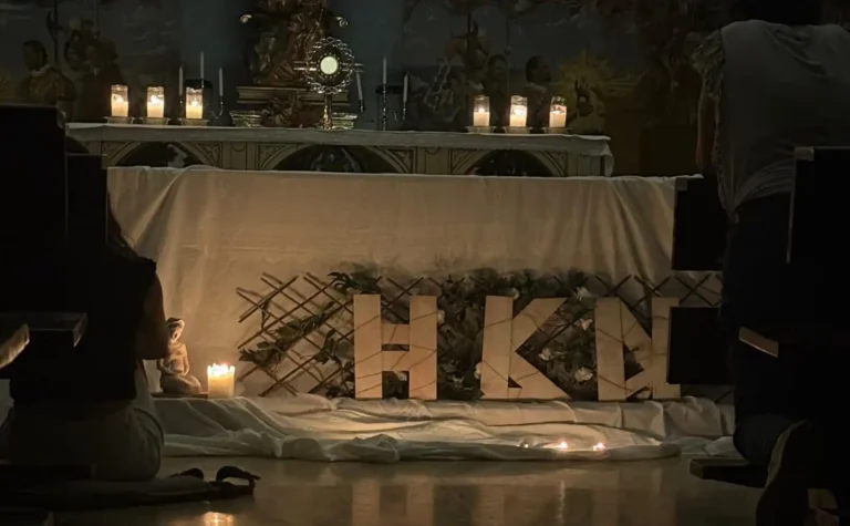 El Fenómeno Hakuna: Una Nueva Era de Espiritualidad Juvenil en España