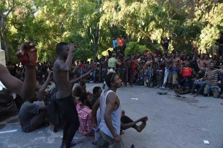 Entrada migratoria a Ceuta: cómo siete subsaharianos superaron el doble vallado