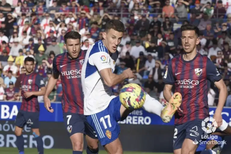 Expulsión de Esteban Andrada en el derbi aragonés: ¿qué dice el reglamento de LaLiga?