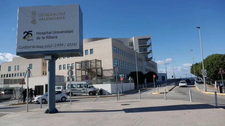 Investigación en Clínica Dental Tras Ingreso de Niña en UCI