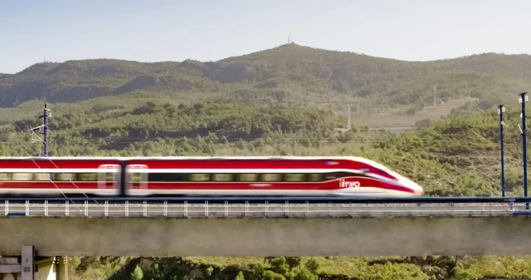 Iryo: Tres Años de Innovación y Calidad en el Transporte Ferroviario Español