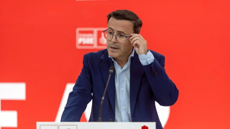 La Dimisión de Miguel Ángel Gallardo: Un Giro Inesperado en la Política Extremeña