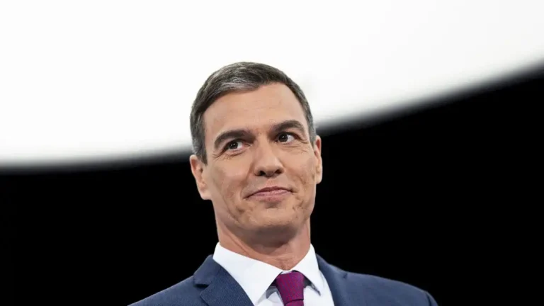 La Estrategia de Pedro Sánchez: Adaptación y Resiliencia en Tiempos de Crisis