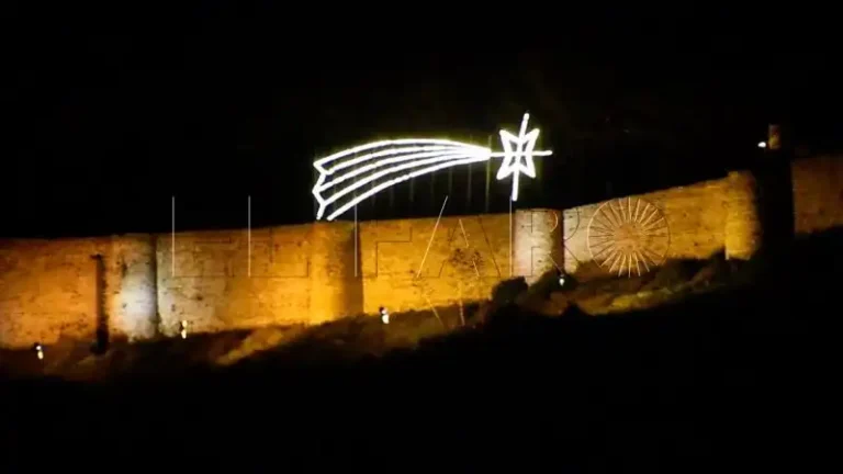 La Luz de la Tradición: La Estrella de Belén del Monte Hacho