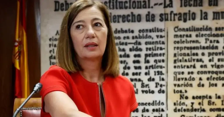 La Monarquía en el Debate Político: La Ausencia de Vox en el Aniversario de su Restauración