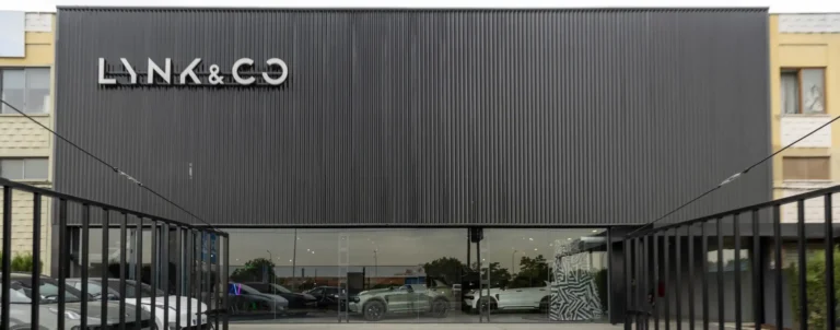 Lynk & Co Expande su Presencia en Andalucía con un Nuevo Concesionario en Sevilla