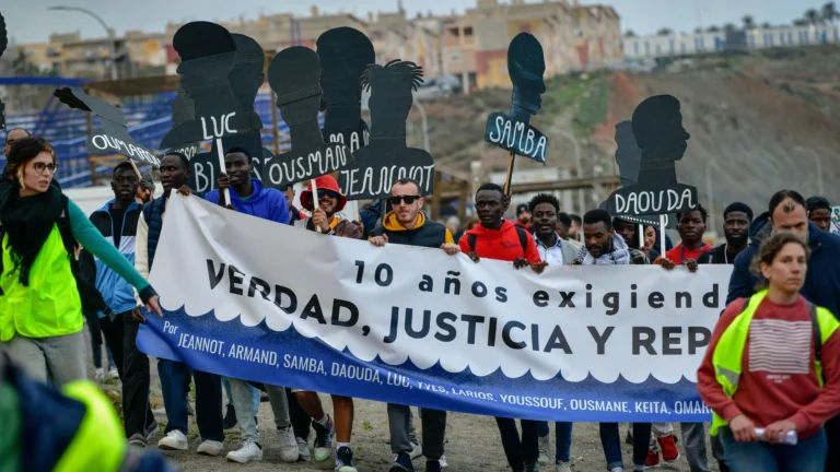 Muertes migrantes en Ceuta 2026: 15 cadáveres recuperados en el Tarajal y crisis fronteriza