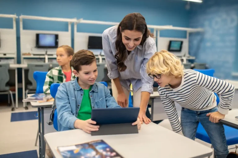 Transformación Educativa: La Revolución Digital y la Gamificación en el Aula