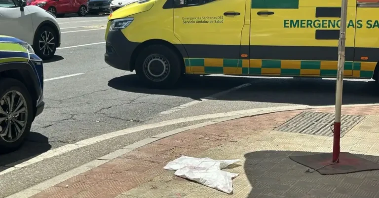 Agresión en Sevilla: hombre muere tras puñetazo en discusión de tráfico en Los Remedios