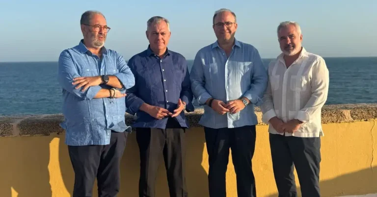 Guayabera en Andalucía: historia, normalización y significado cultural